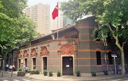 習近平:黨靠什么為中華民族作出偉大歷史貢獻？