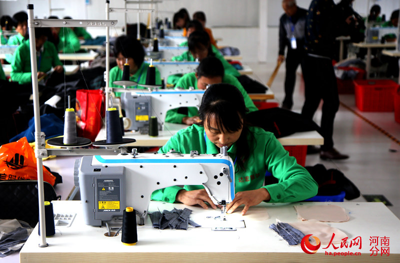 【網(wǎng)媒走轉(zhuǎn)改】“桐柏英雄”譜寫(xiě)脫貧新篇章