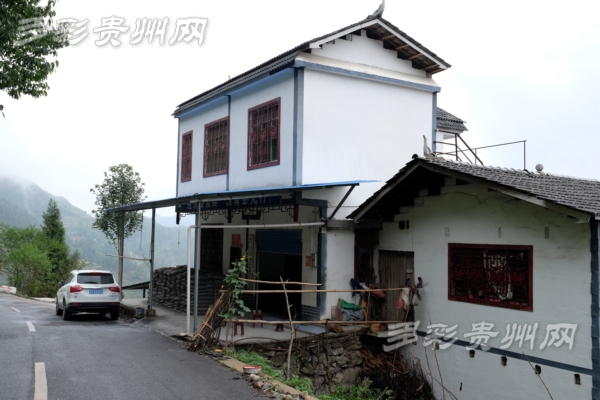 【網絡媒體走轉改】紅軍后人劉永飄：革命精神“引路燈” 創業艱辛不言棄