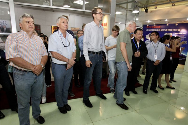 世界級智能科技領頭“羊”：中俄網絡媒體探訪廣州佳都科技