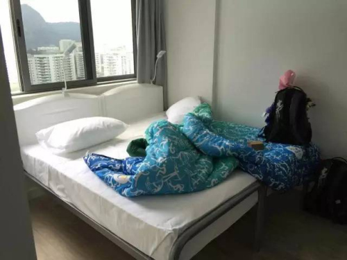 在奧運(yùn)村閑逛能遇到誰(shuí)？ 寧澤濤溜達(dá)似“老干部”