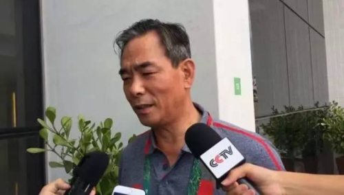 在奧運(yùn)村閑逛能遇到誰(shuí)？ 寧澤濤溜達(dá)似“老干部”