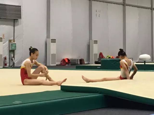 在奧運(yùn)村閑逛能遇到誰(shuí)？ 寧澤濤溜達(dá)似“老干部”