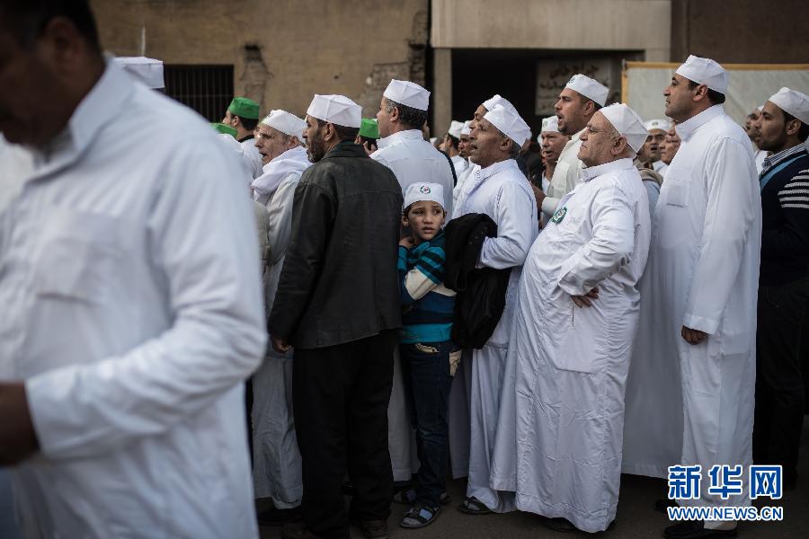 埃及民眾慶祝“圣紀節(jié)”
