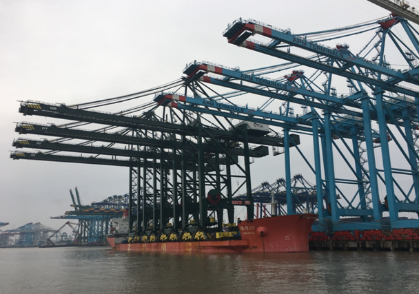 網(wǎng)絡(luò)大V走訪“當(dāng)代中國(guó)奇跡”感受中國(guó)制造魅力