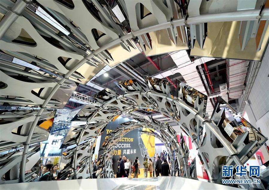 走進進博會企業展