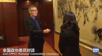 霸氣女工程師英語過招美國小哥，美女總裁讓自動駕駛汽車登陸硅谷丨艾瑞克跑兩會