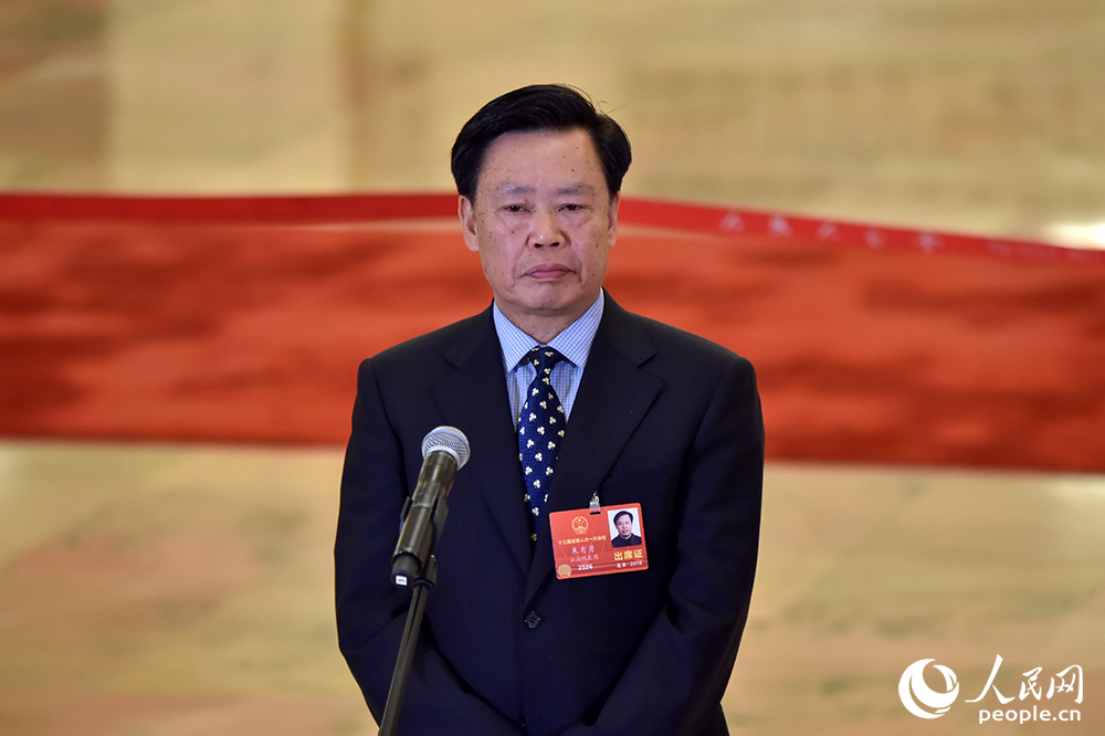 第四場(chǎng)“代表通道”開啟：全國(guó)人大代表接受采訪