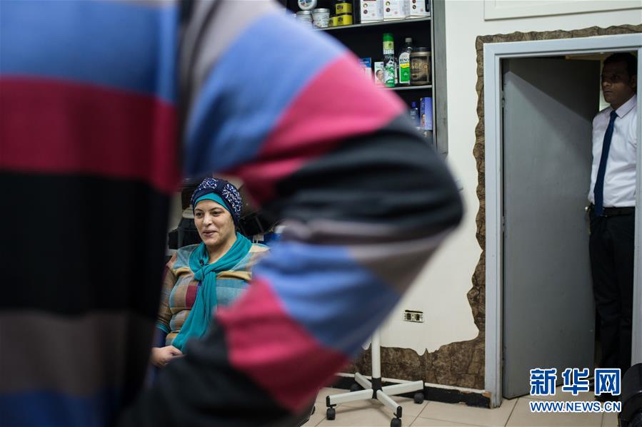 勇于創業的埃及女理發師