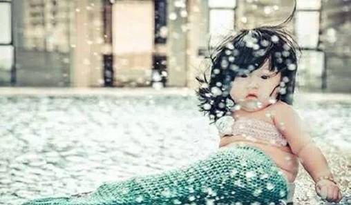 最帥&最萌美人魚(yú)秒殺林允？版納萬(wàn)達(dá)三八節(jié)玩嗨了