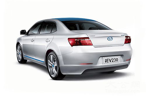 真正國民品質 華泰新能源汽車馳譽首發