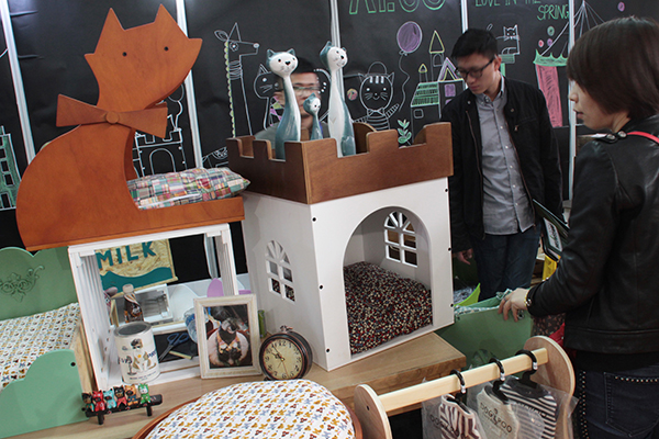 優(yōu)質(zhì)美食和電子商務(wù)推動(dòng)中國(guó)寵物食品行業(yè)發(fā)展