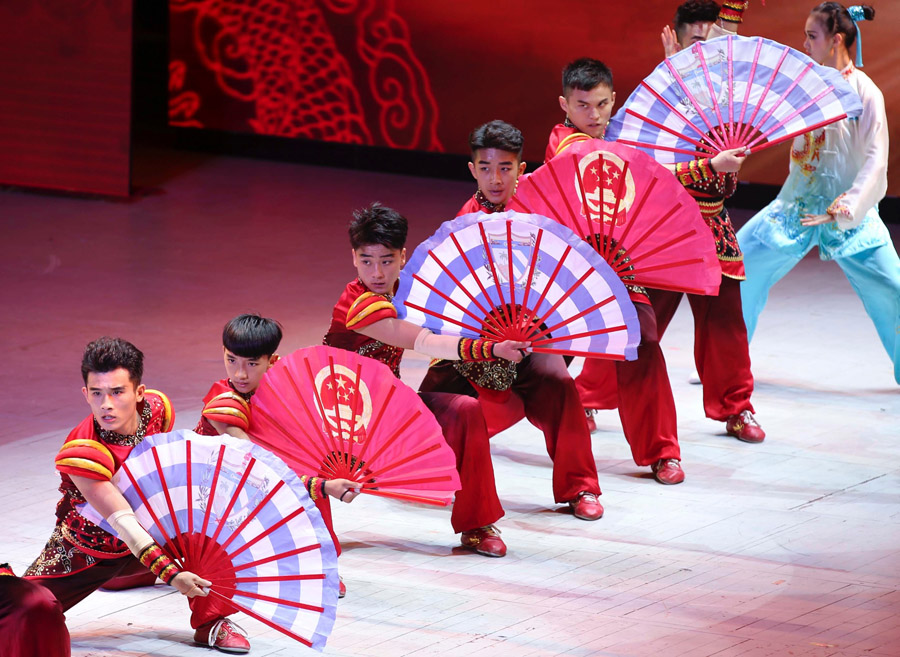 李克強與古巴領導人出席中古“手拉手·中拉文化交流年”活動