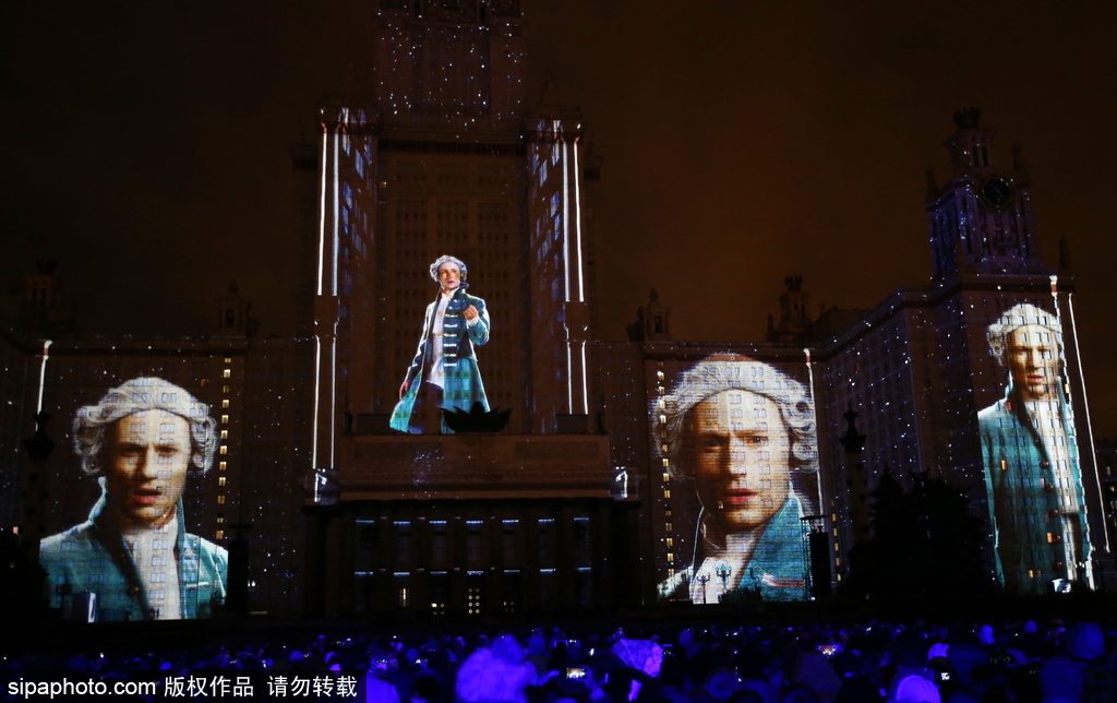 俄羅斯“光之環”國際燈光節 炫目燈光投向莫斯科各大名勝建筑