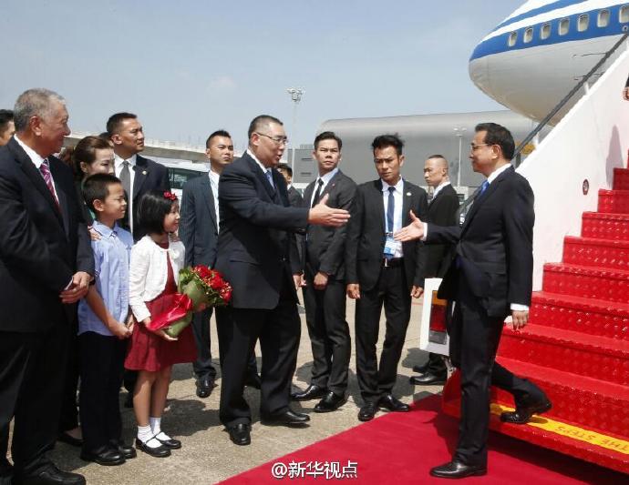 澳門鋪開紅地毯：鮮花樂隊盛迎李克強