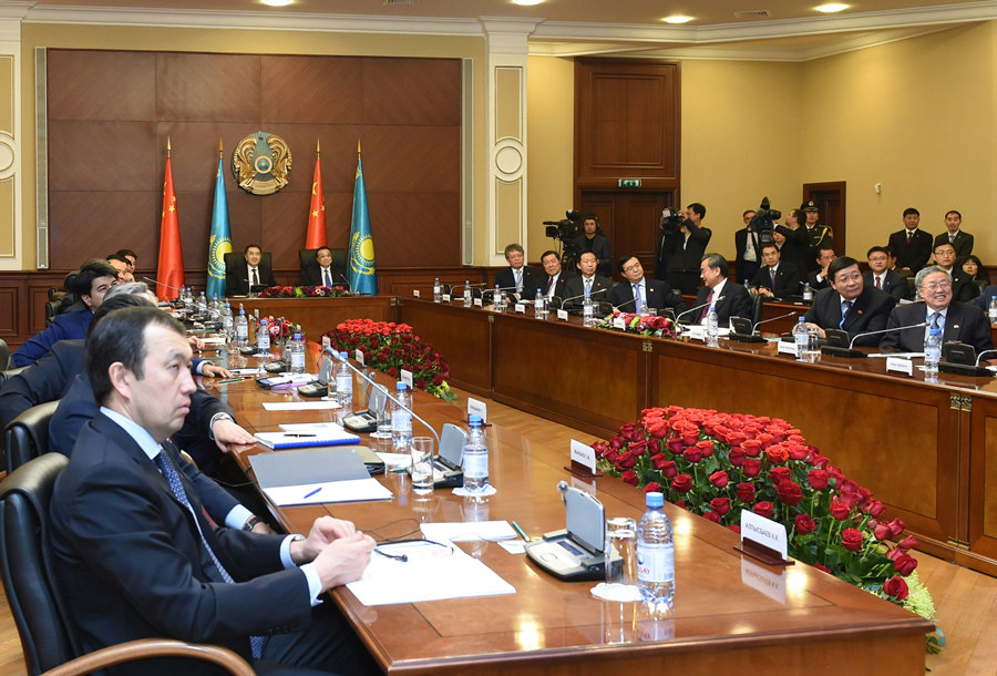 中哈總理共同見證兩國產能合作又一大項目“落地開花”