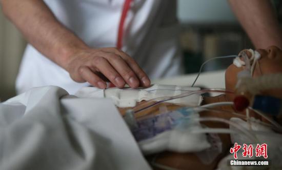 發(fā)展權(quán)白皮書：2015年中國衛(wèi)生總費用突破4萬億元