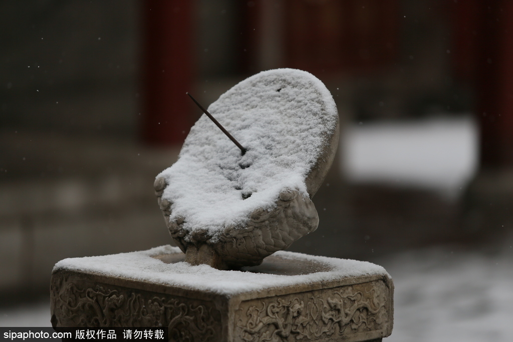 北京“鵝毛大雪”如約而至 故宮雪景美如畫(huà)
