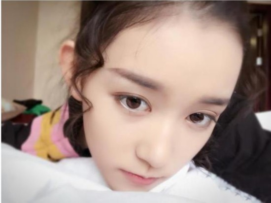 不滿20歲國(guó)產(chǎn)女星顏值PK：關(guān)曉彤歐陽(yáng)娜娜不是最美