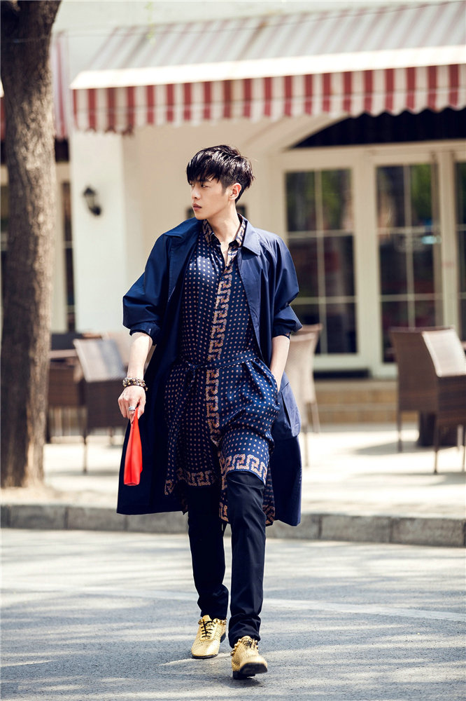 換季發愁穿什么？明星早春穿搭為你做示范