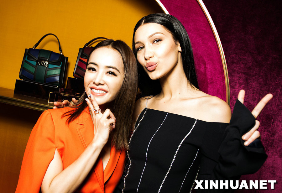 蔡依林上演“米蘭換裝秀” 氣場(chǎng)不輸超模