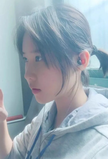 女生長相似劉亦菲 網友：美貌與智慧并存【組圖】