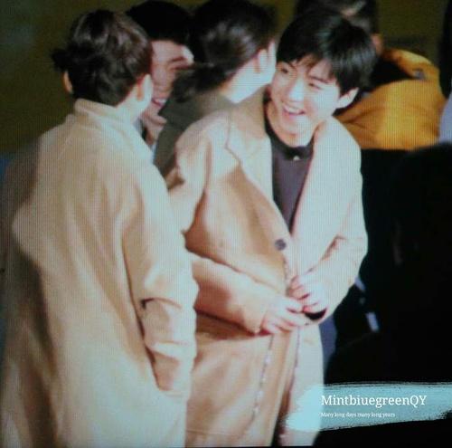 《少年團》路透照曝光 景甜背王俊凱“姐姐力”爆棚