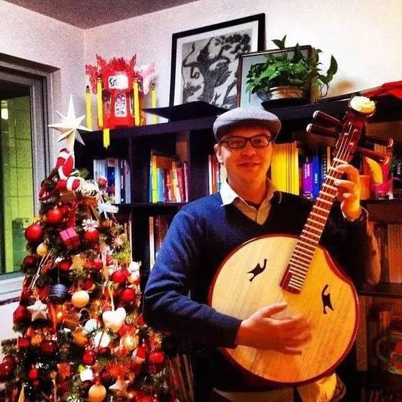 艾瑞克跑兩會(huì) | 這個(gè)大有來(lái)頭的外籍記者，每天只用一分鐘，讓你身臨其境“學(xué)”兩會(huì)