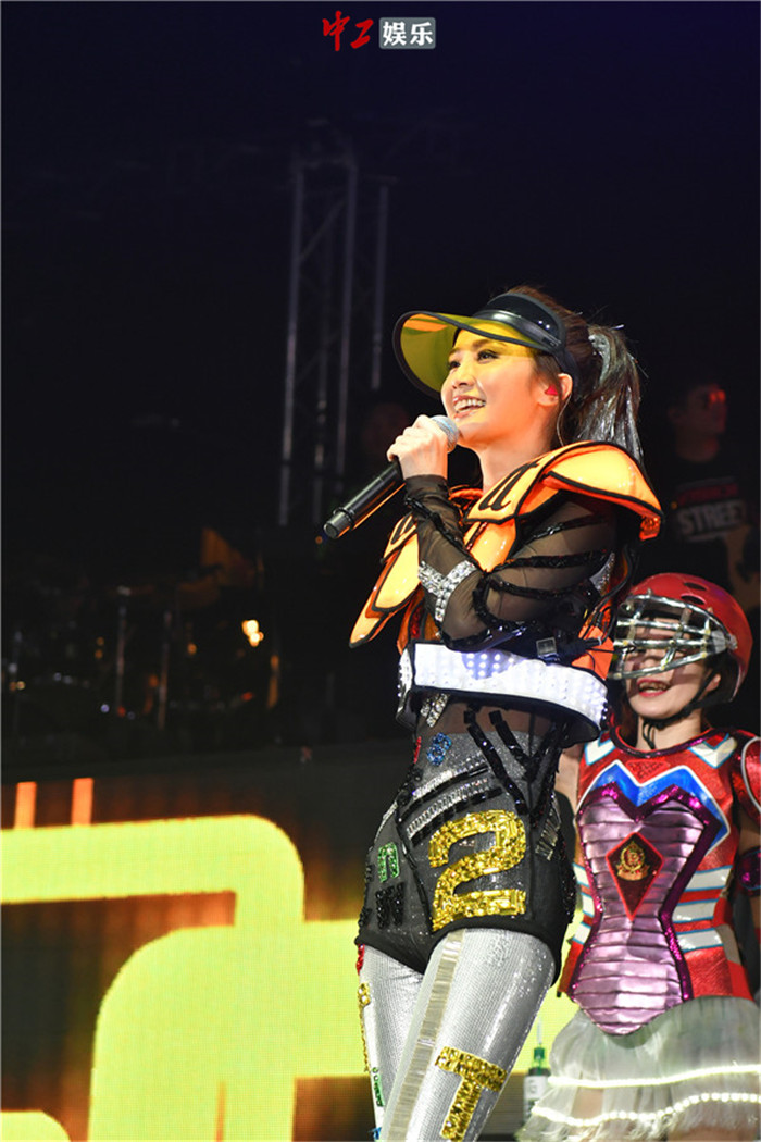 Twins美國演唱會圓滿落幕 國內巡演即將唱響