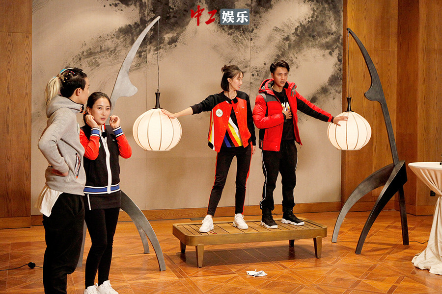 《二十四小時》吳磊麗江跑酷帥翻網友 陳坤開座談會聊人生