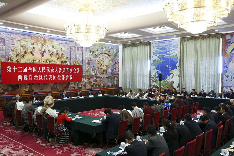 李克強參加西藏代表團審議：民族團結要像糌粑和糍粑那樣捏成團、聚成團、抱成團