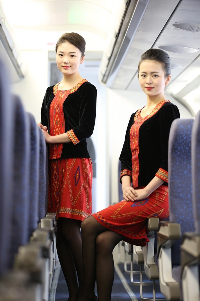 年老的自己是什么樣？準空姐化妝體驗18歲到70歲（組圖）