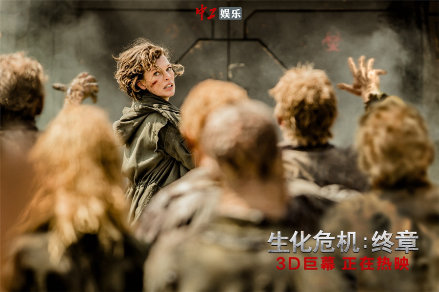 電影《生化危機：終章》曝愛麗絲博士“激戰搏斗”片段 以一敵百險境突圍[組圖]