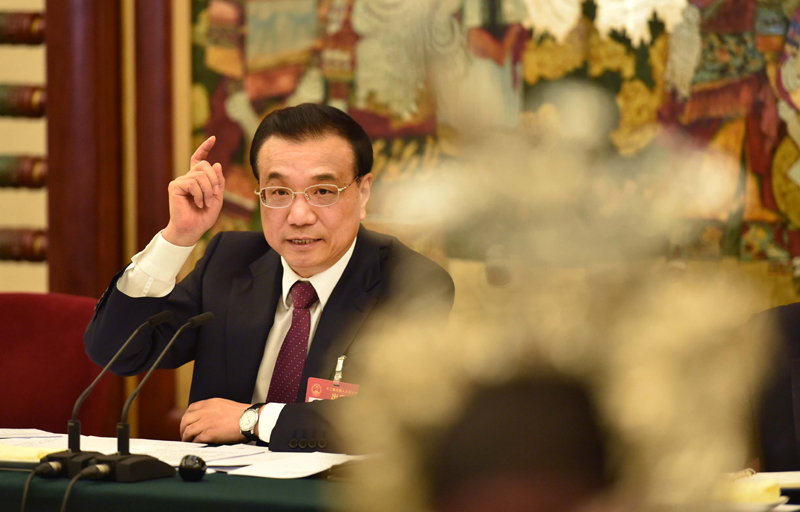 李克強:查個地條鋼比你批個鋼鐵項目震動可大多了