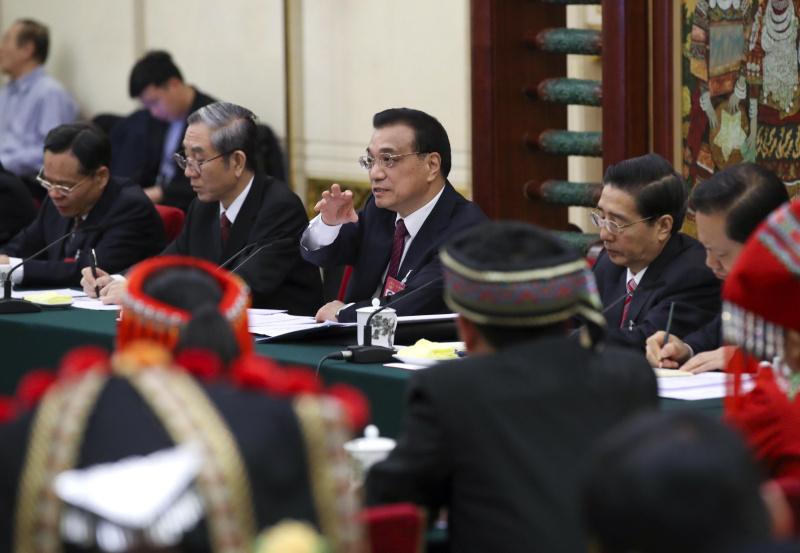 李克強:查個地條鋼比你批個鋼鐵項目震動可大多了