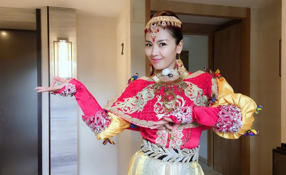 劉濤秒變穆沙公主 網(wǎng)友：濤姐要多吃點！