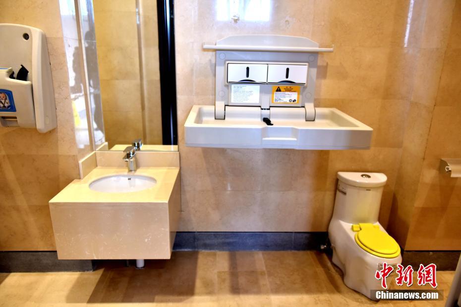 陜西首家“第三衛(wèi)生間”亮相華清宮