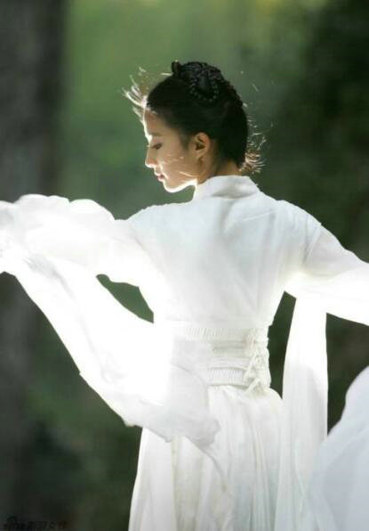 楊冪劉亦菲李若彤趙雅芝劉濤 女星白裙古裝照誰(shuí)最“仙”