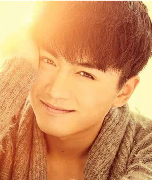 鹿晗楊洋陳偉霆 盤(pán)點(diǎn)“眼睛含情”的男星