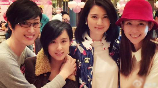 一群天仙！洪欣朱茵蔡少芬陳法蓉相擁合影