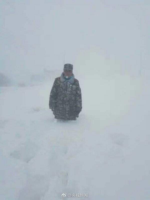 西藏多地出現特大暴雪 積雪半米厚（組圖）