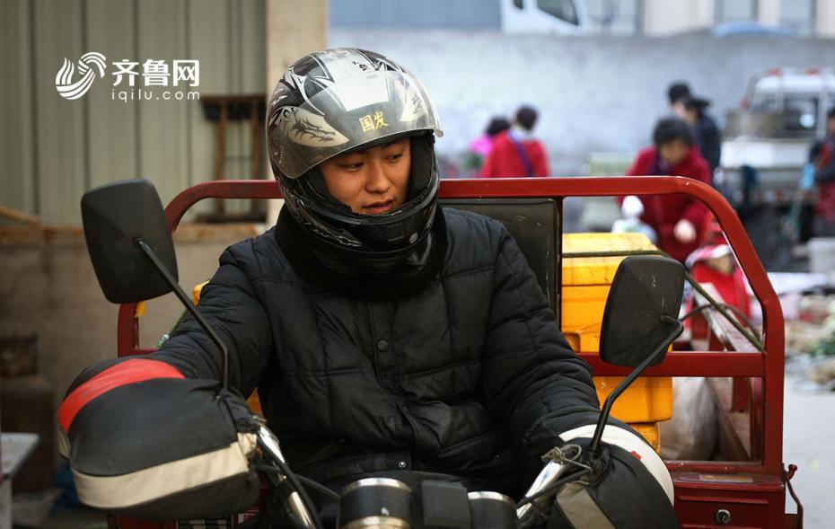 85后“饅頭哥”月賺2萬 日賣8000個饅頭