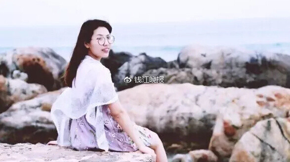 女大學生倆月賺30萬 玩遍半個地球