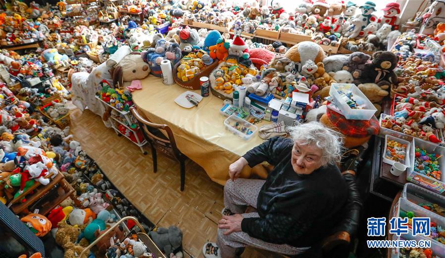 收藏兩萬件玩具的比利時老人