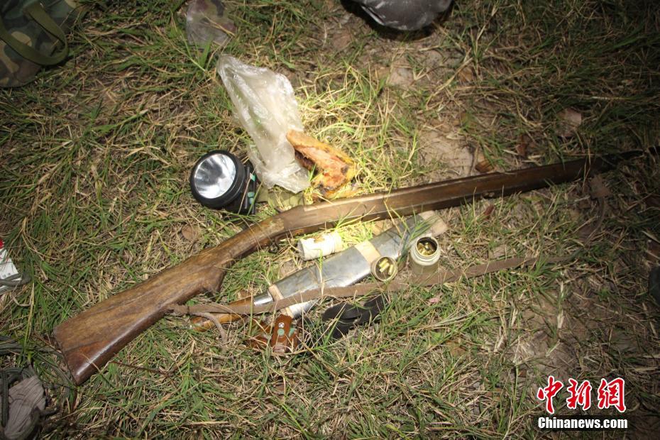男子保護區內持槍狩獵 竟把民警當獵物射擊