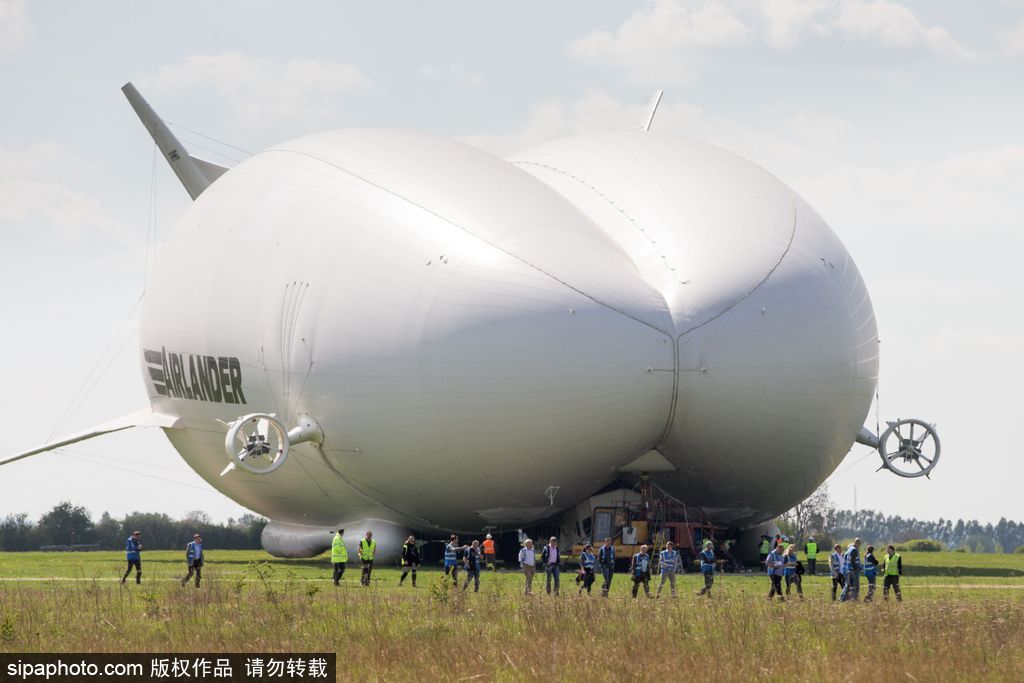 全球最大飛行器Airlander 10準備起航 再次跳起“電臀舞”