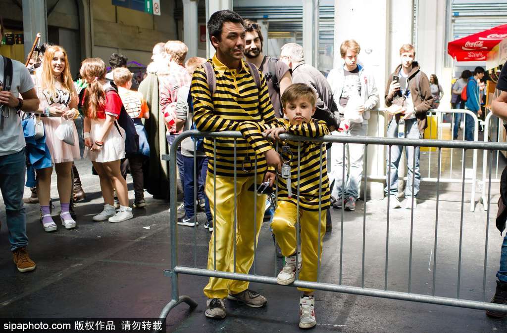 2017意大利都靈國際漫展 動漫迷cosplay互動趣味十足