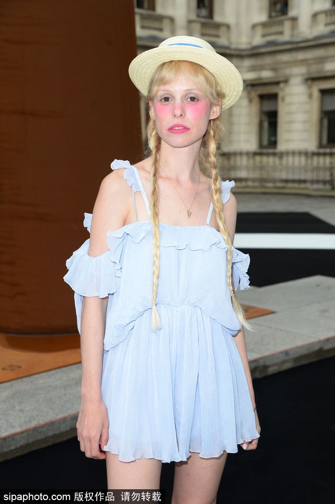 誰說雙麻花辮是村姑？！只是你打開方式不對