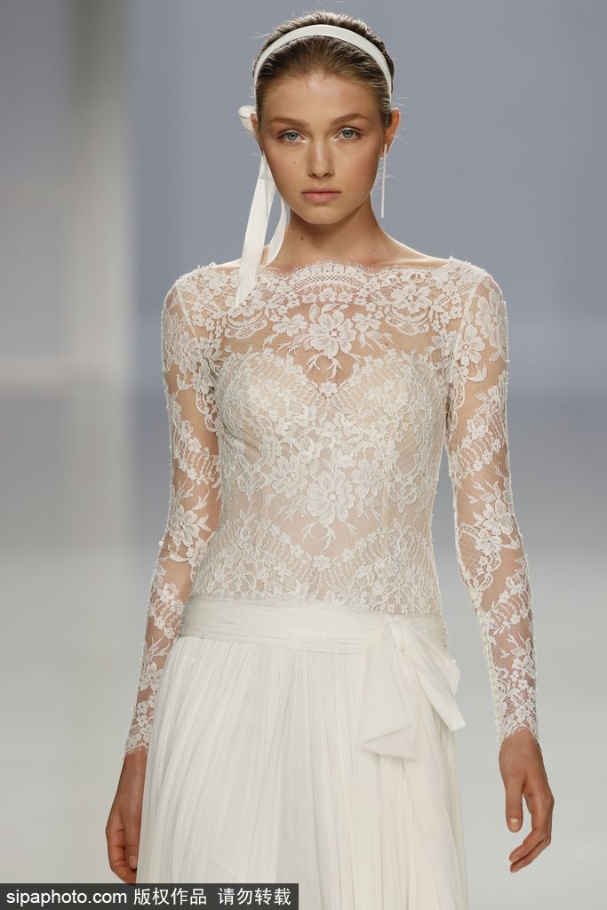 2018巴塞羅那婚紗周開走 純白婚紗唯美優雅