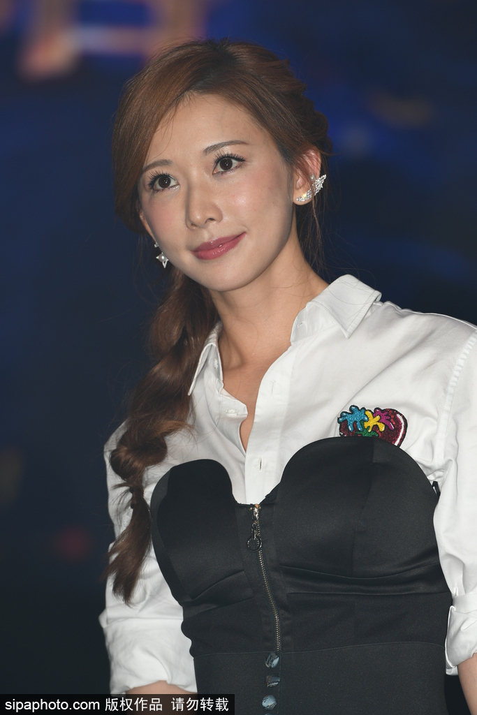 林志玲為好友助陣站臺(tái) 麻花辮亮相盡顯少女情懷